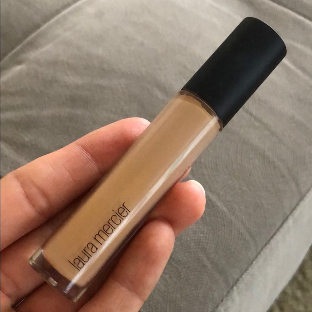 Laura mercier concealer